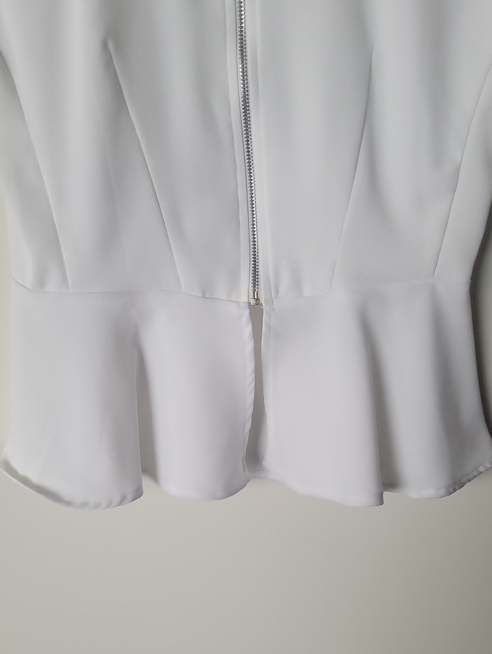 H&M White High Neck Modest Workwear Quiet Luxury Peplum Blouse Top Minimalist S - Picture 6 of 9